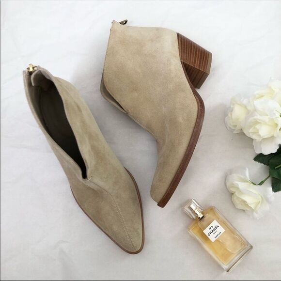 VINCE Havana Ankle Bootie Sz 6.5 New Front Slit Stacked Block Heel Boho Cottage - Picture 1 of 13